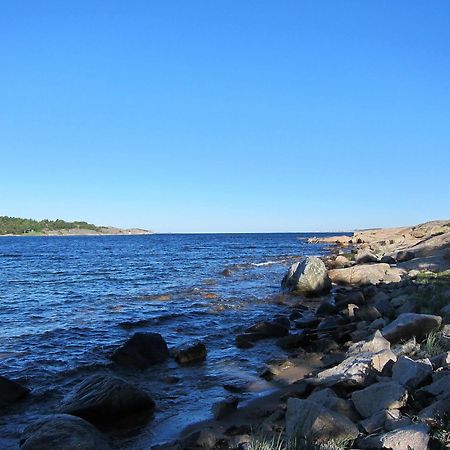 Kaellviken Semesterby Стромстад Экстерьер фото