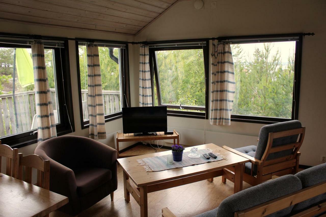 Kaellviken Semesterby Стромстад Экстерьер фото